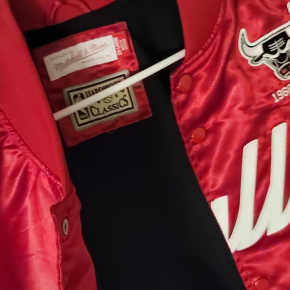 Bulls jacket - Picture 2 of 3